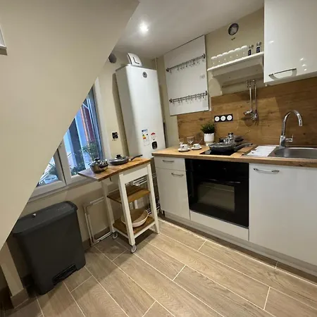 펜션 Maison Meublee 일커치그라펜스다든